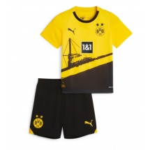 Borussia Dortmund Home Stadium Replica Jersey Kids 2023-24 Short Sleeves (+ pants)