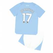 Manchester City Kevin De Bruyne #17 Home Stadium Replica Jersey Kids 2023-24 Short Sleeves (+ pants)